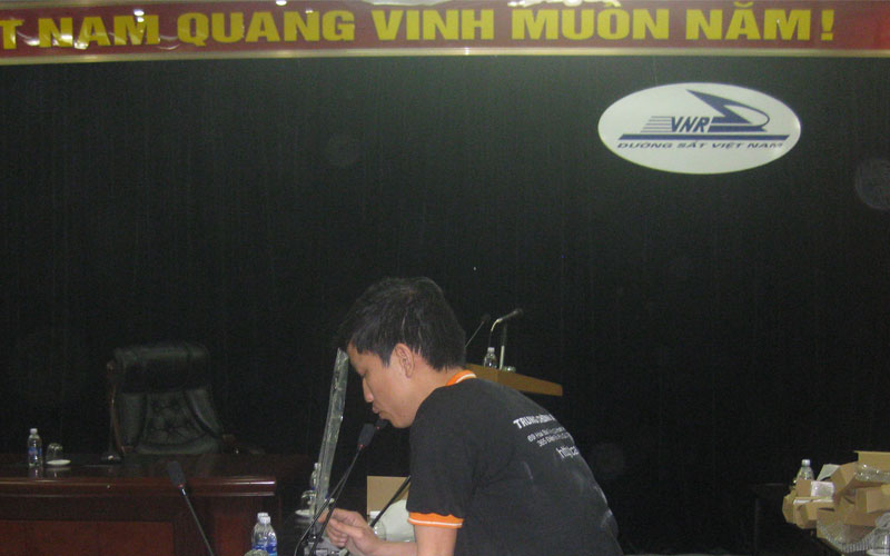 Phòng họp ĐƯỜNG SẮT VIỆT NAM : TOA TS-910 hệ thống hội thảo, hội nghị không dây